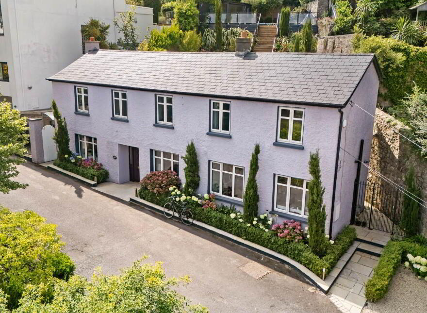 Khyber Pass, Off Sorrento Road, Dalkey, A96T998