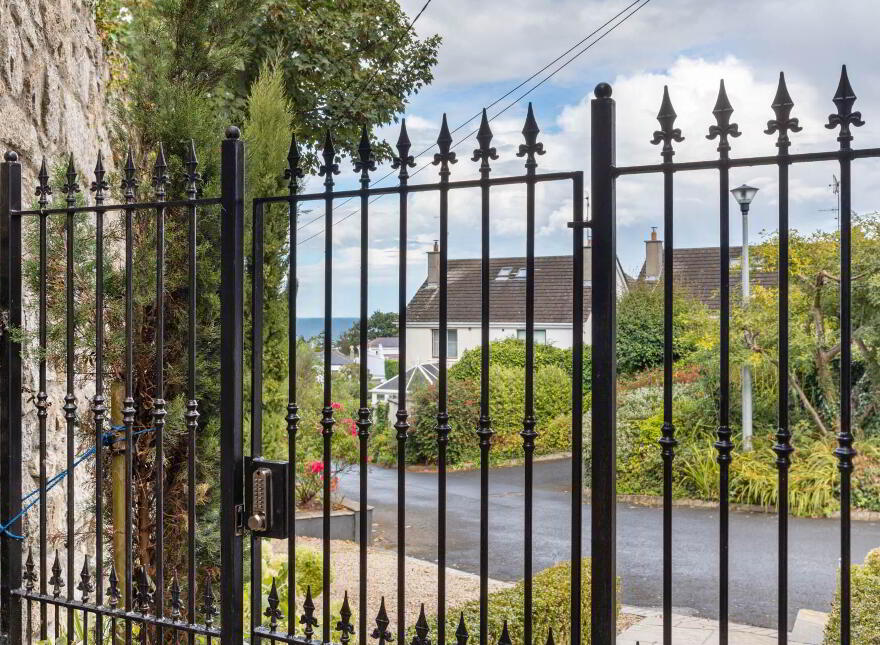 Khyber Pass, Off Sorrento Road, Dalkey, A96T998