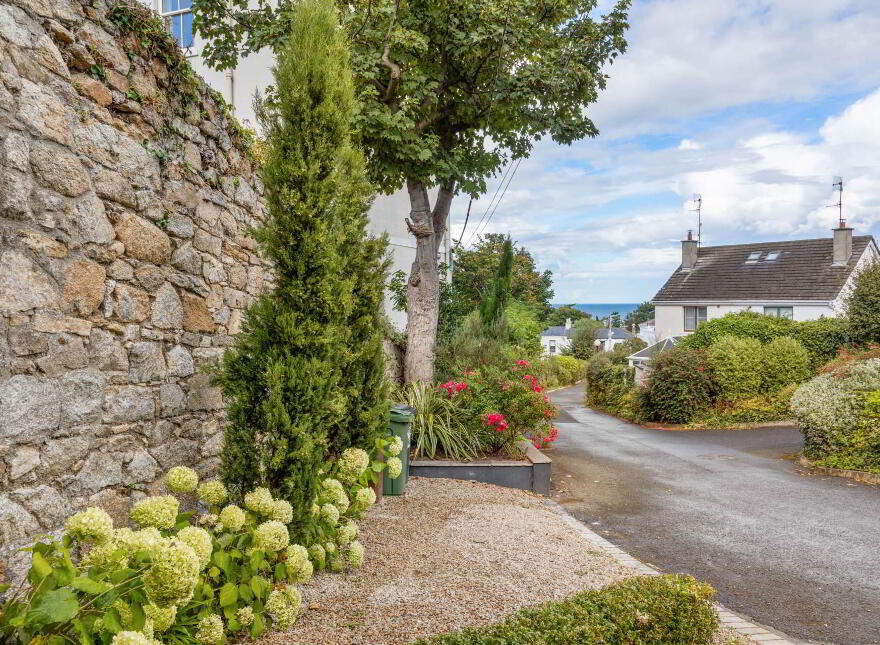 Khyber Pass, Off Sorrento Road, Dalkey, A96T998