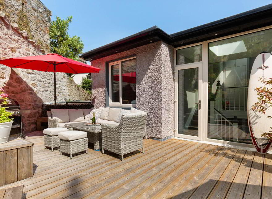 Khyber Pass, Off Sorrento Road, Dalkey, A96T998