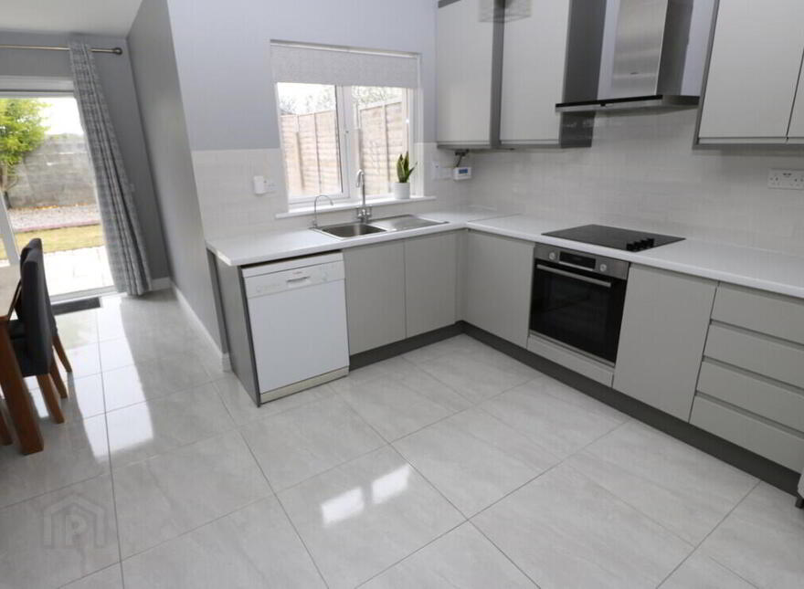 5 The Avenue, Martello Village, Drogheda, A92FE8X