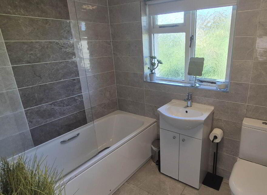 20 Glenbank Park, Derry, BT48 0BJ