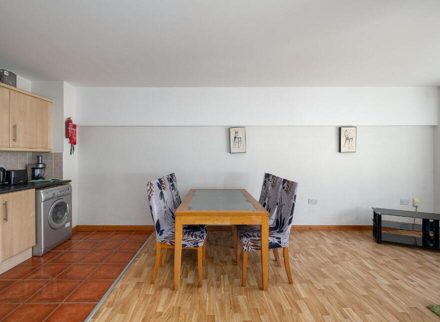 6 Anville Place, Anvil Court, New Street, Longford Town, N39E627
