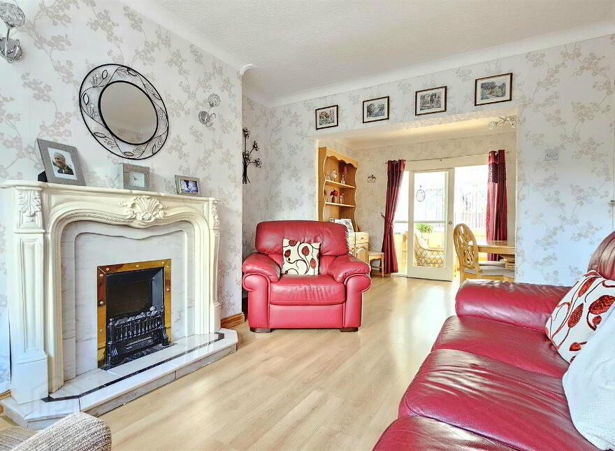 6 Woodlawn, Carrickfergus, BT38 8PU