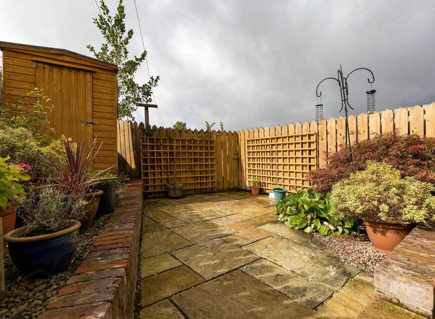 29 Bishops Hill, Dromore, BT25 1HL