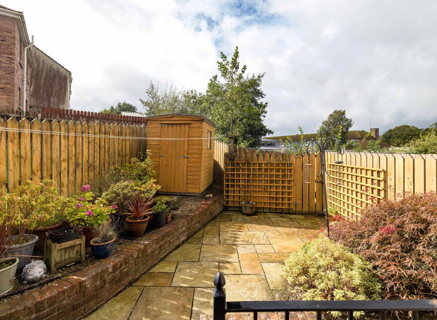 29 Bishops Hill, Dromore, BT25 1HL