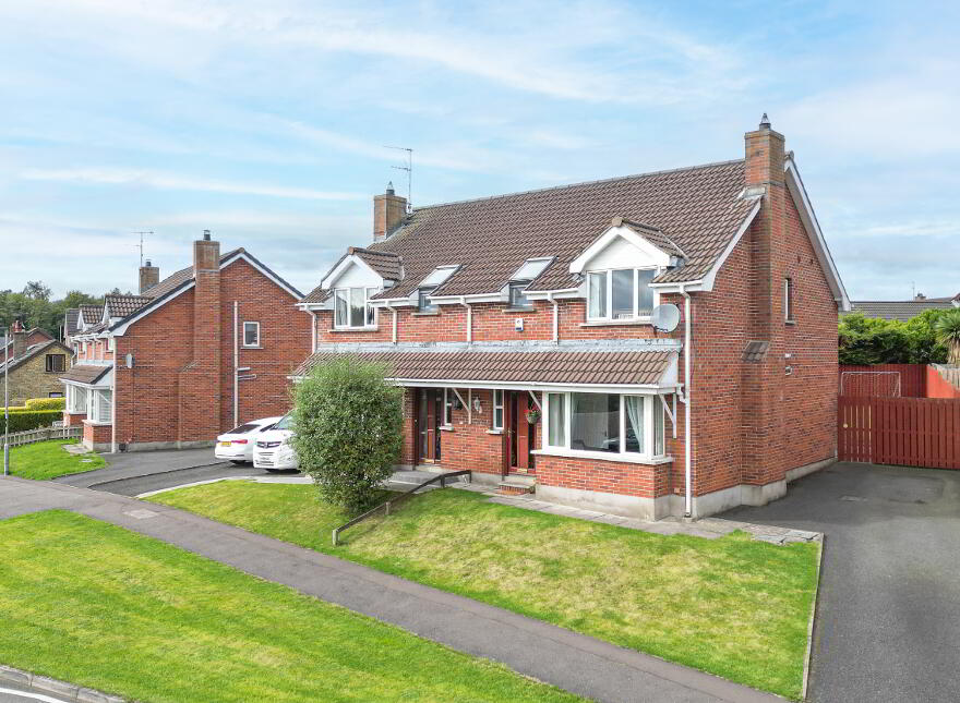 17 Castle Avenue, Randalstown, BT41 2EE
