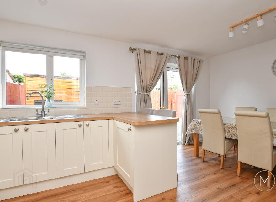 17 Castle Avenue, Randalstown, BT41 2EE