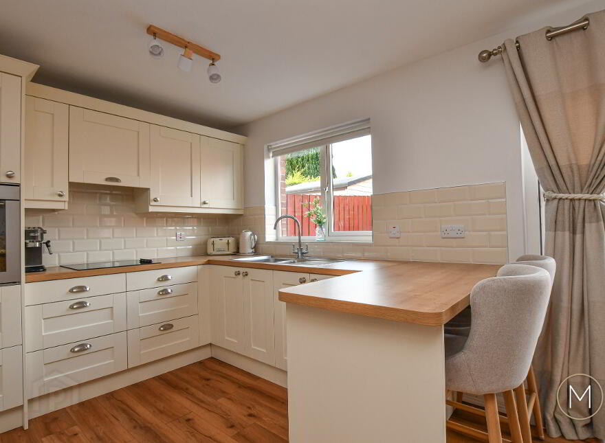 17 Castle Avenue, Randalstown, BT41 2EE