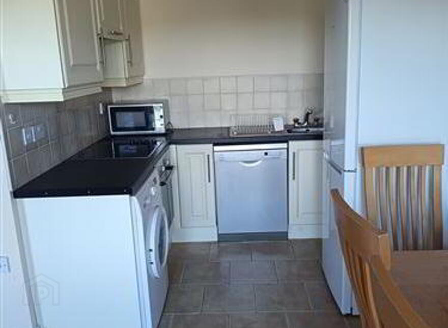3 Mallon Town Centre, Main Street, Castleblayney, Monaghan, A75FY96