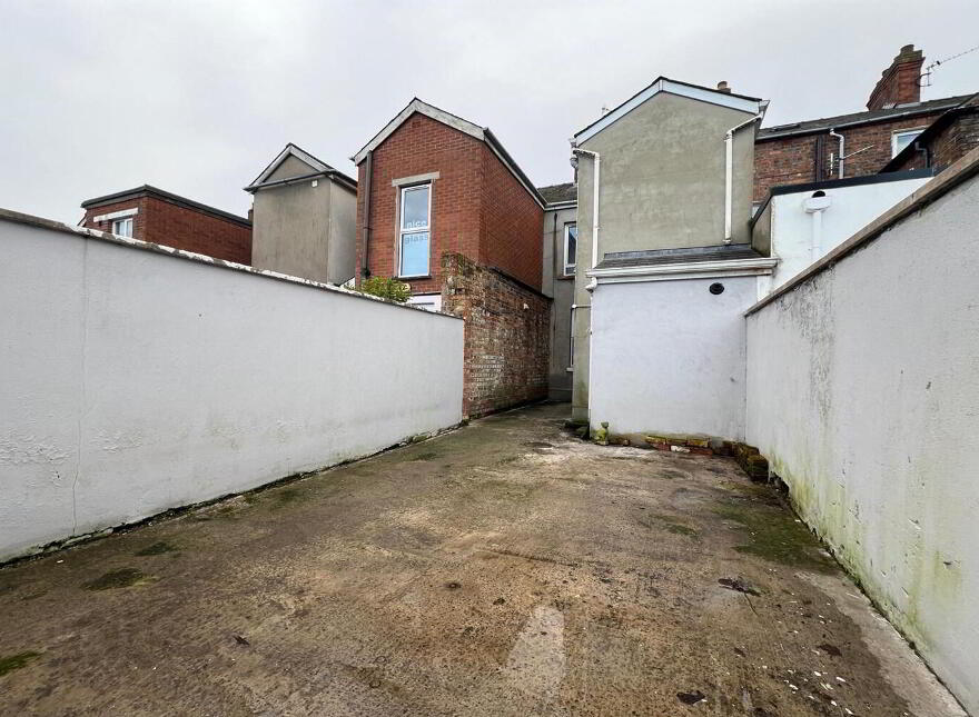 12 Willowfield Gardens, Belfast, BT6 9AZ