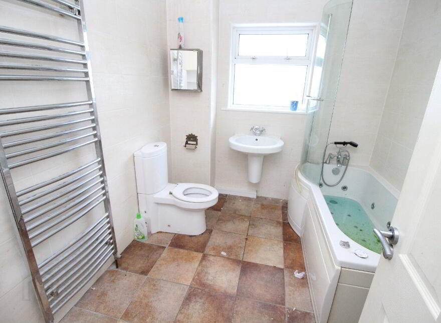 254 Belvoir Drive, Belfast, BT8 7DU