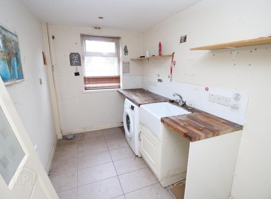 254 Belvoir Drive, Belfast, BT8 7DU