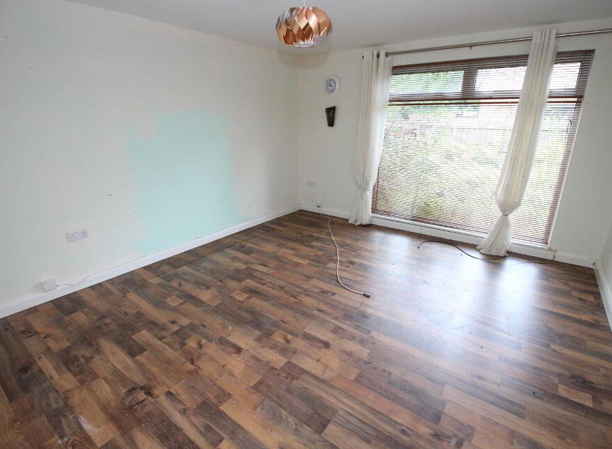 254 Belvoir Drive, Belfast, BT8 7DU