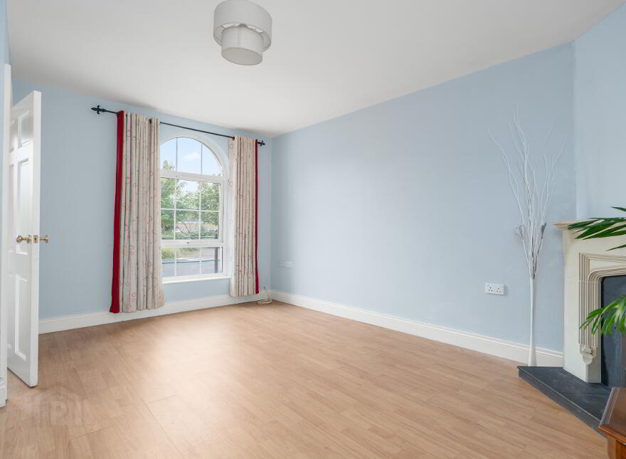 8 Glebe Crescent, Moira, BT67 0TR