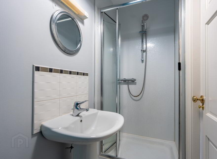 8 Glebe Crescent, Moira, BT67 0TR