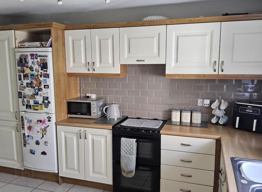 11 Cyprian Avenue, Athy, R14AP94
