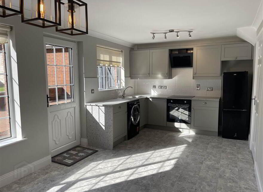 10 Lake Glen Drive, Belfast, BT11 8TF