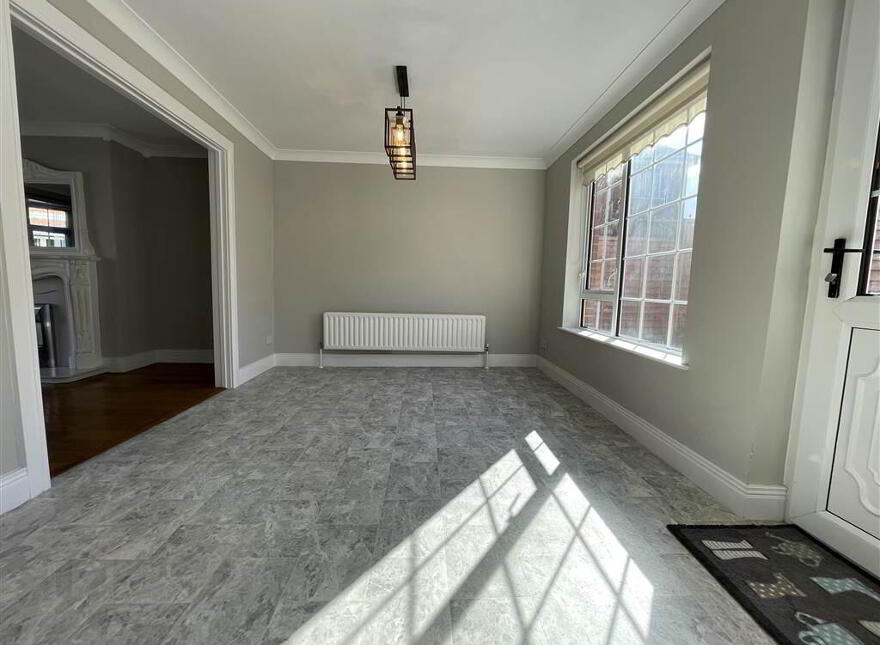 10 Lake Glen Drive, Belfast, BT11 8TF