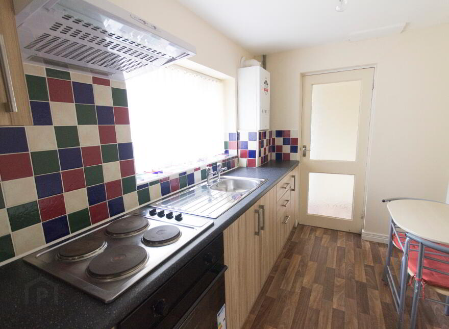 FLAT A, 19 Park Avenue, Derry/Londonderry, Cityside, BT48 0EH