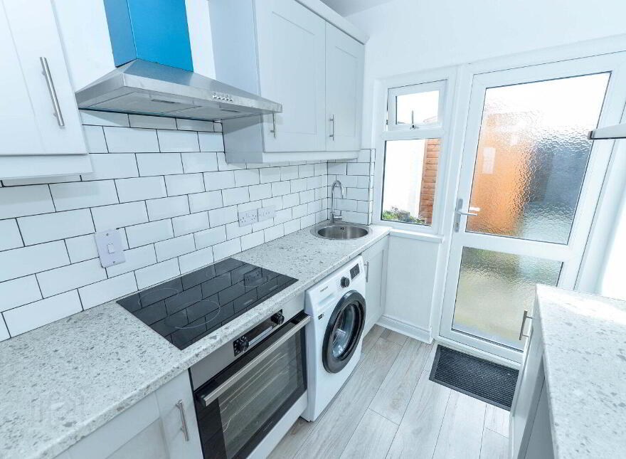 29 Lockview Road, Stranmillis, Belfast, BT9 5FH