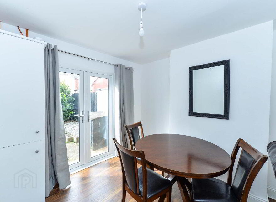 29 Lockview Road, Stranmillis, Belfast, BT9 5FH