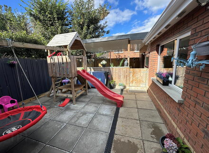 55 Murray Wood, Craigavon, Waringstown, BT66 7GW