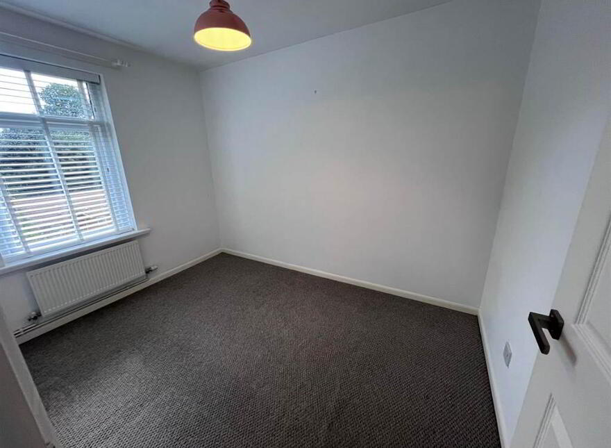 Apt 11, Oakvale Court, Dunmurry, Belfast, BT17 0PR