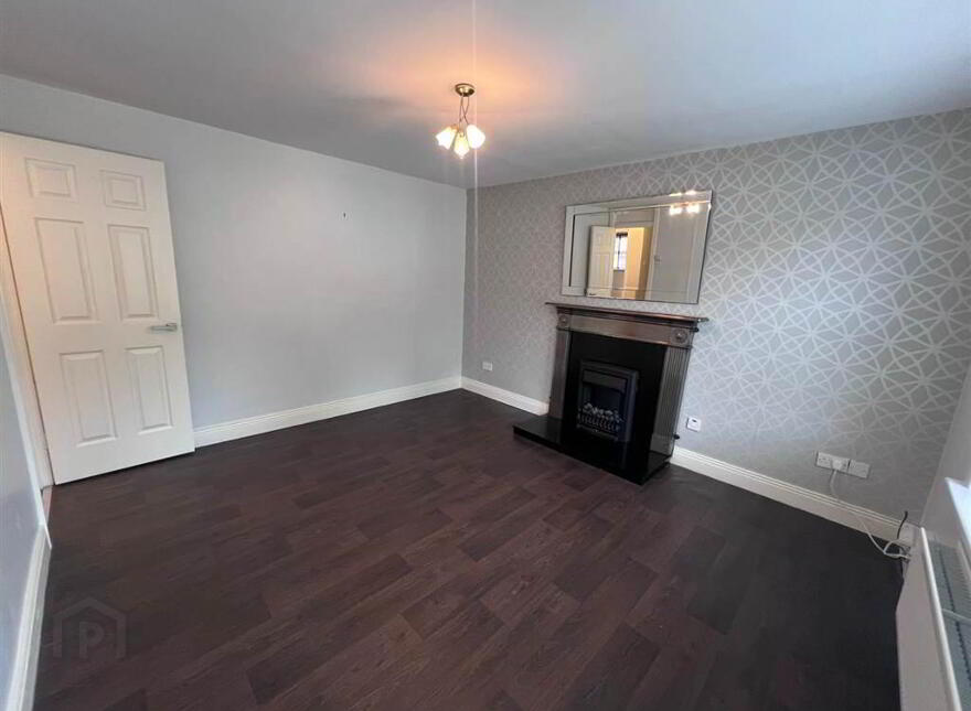 Apt 11, Oakvale Court, Dunmurry, Belfast, BT17 0PR