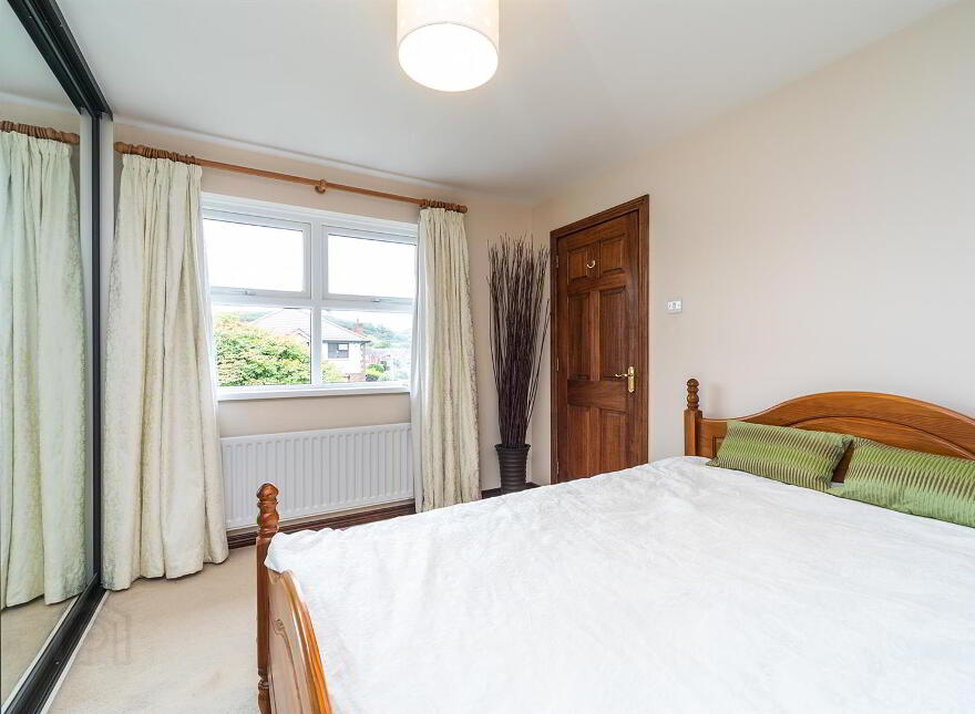 1 Willow Bank, Ballynahinch, BT24 8TL