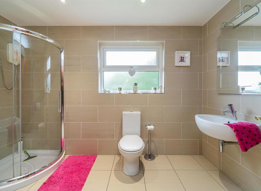 1 Willow Bank, Ballynahinch, BT24 8TL