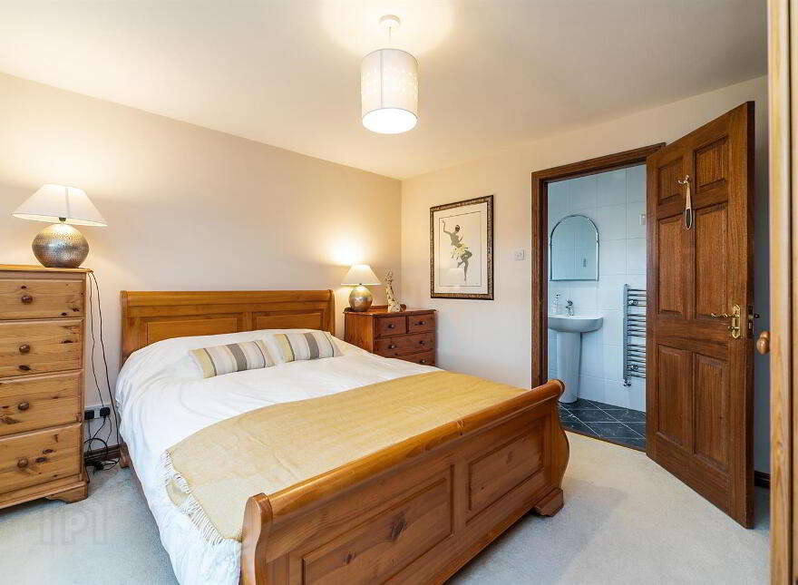 1 Willow Bank, Ballynahinch, BT24 8TL