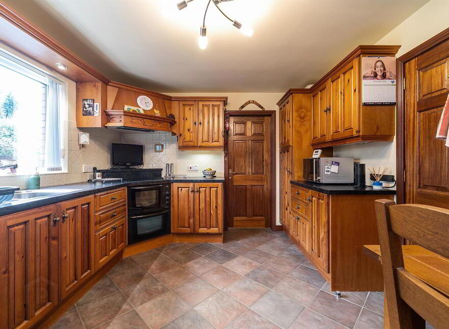 1 Willow Bank, Ballynahinch, BT24 8TL
