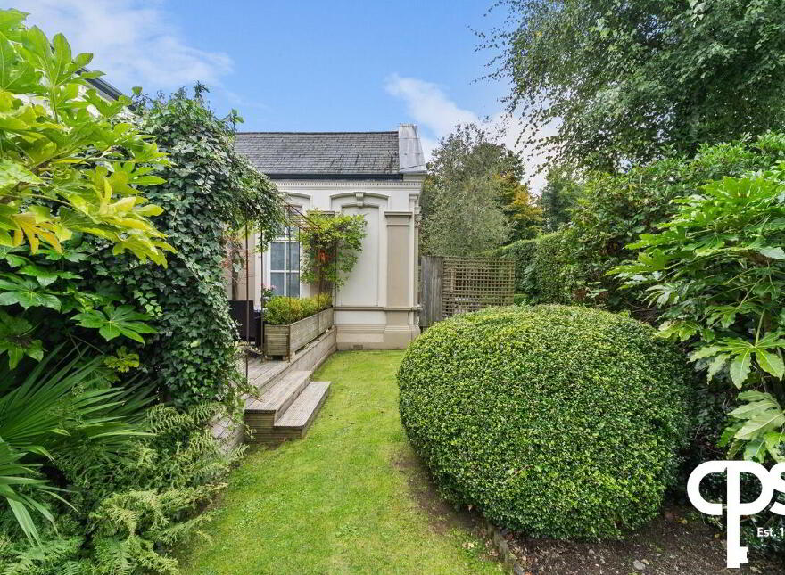 Apt 10, 17 The Walled Garden, Belfast, BT4 2WG