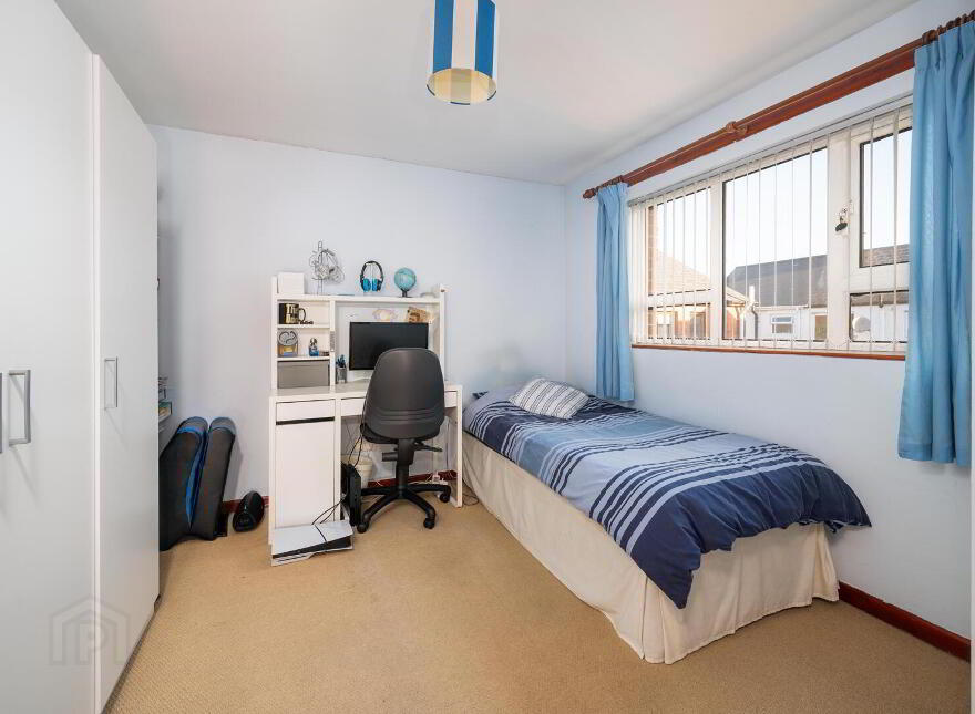 1 Lisavon Parade, Belfast, BT4 1LE