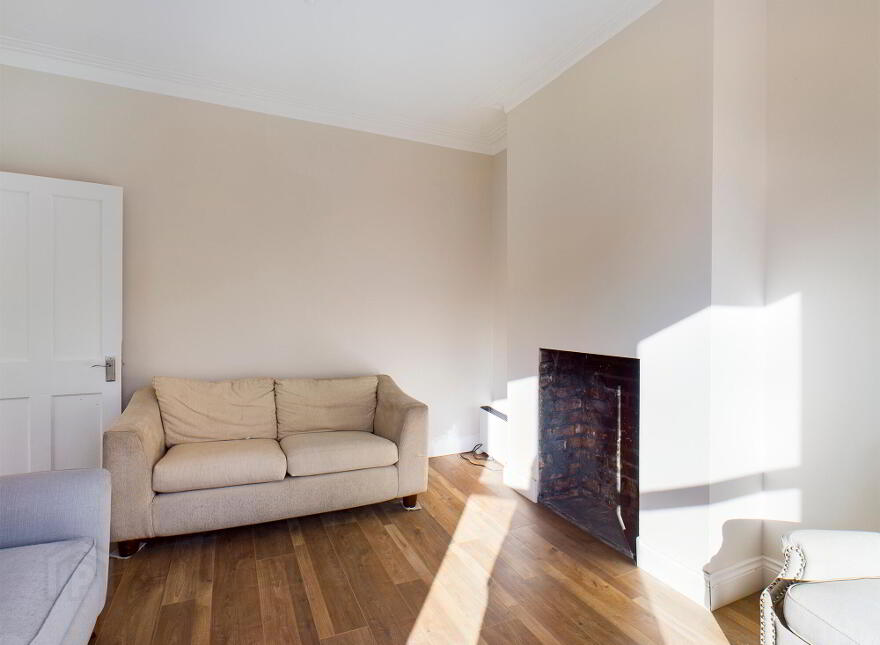 121 Haypark Avenue, Belfast, BT7 3FG