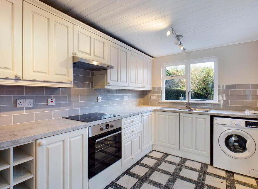 121 Haypark Avenue, Belfast, BT7 3FG