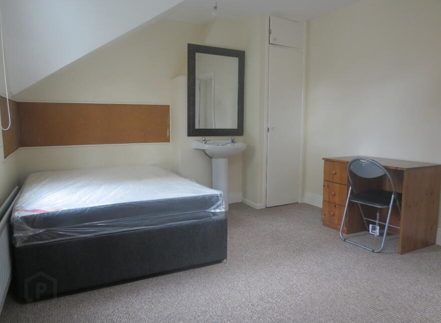 120 University Avenue, Belfast, BT7 1GZ