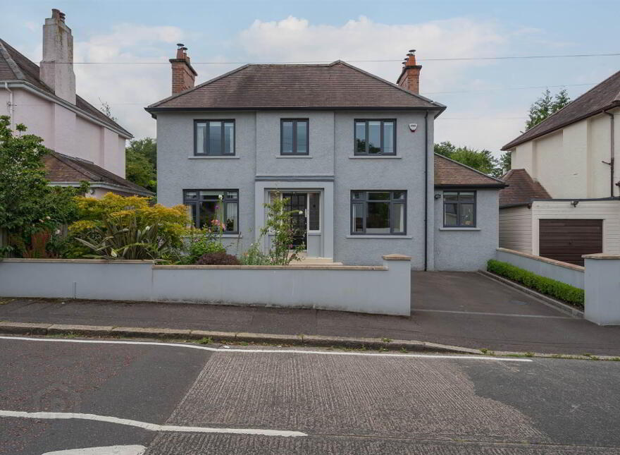 12 Mount Eden Park, Belfast, BT9 6RA