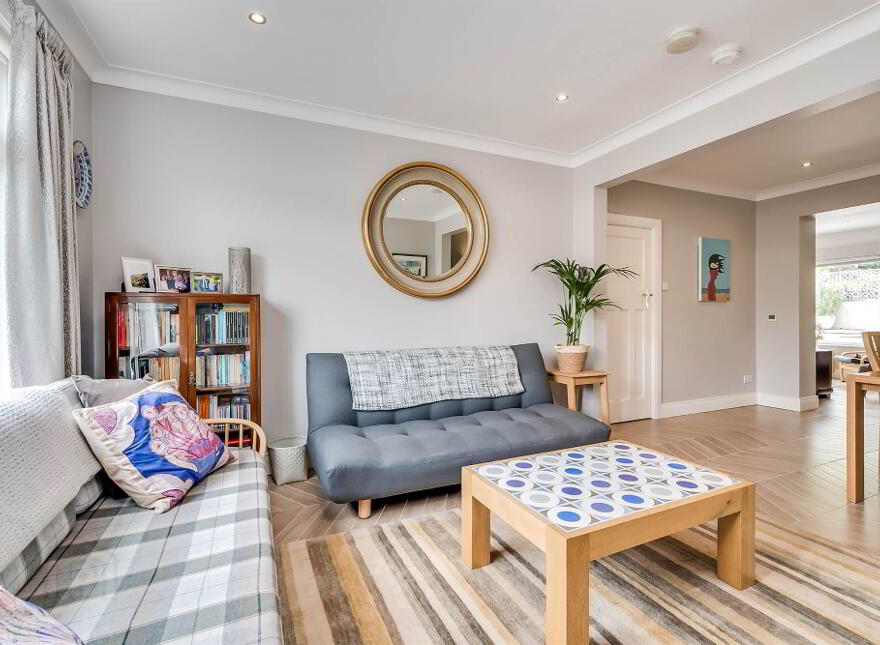 12 Mount Eden Park, Belfast, BT9 6RA