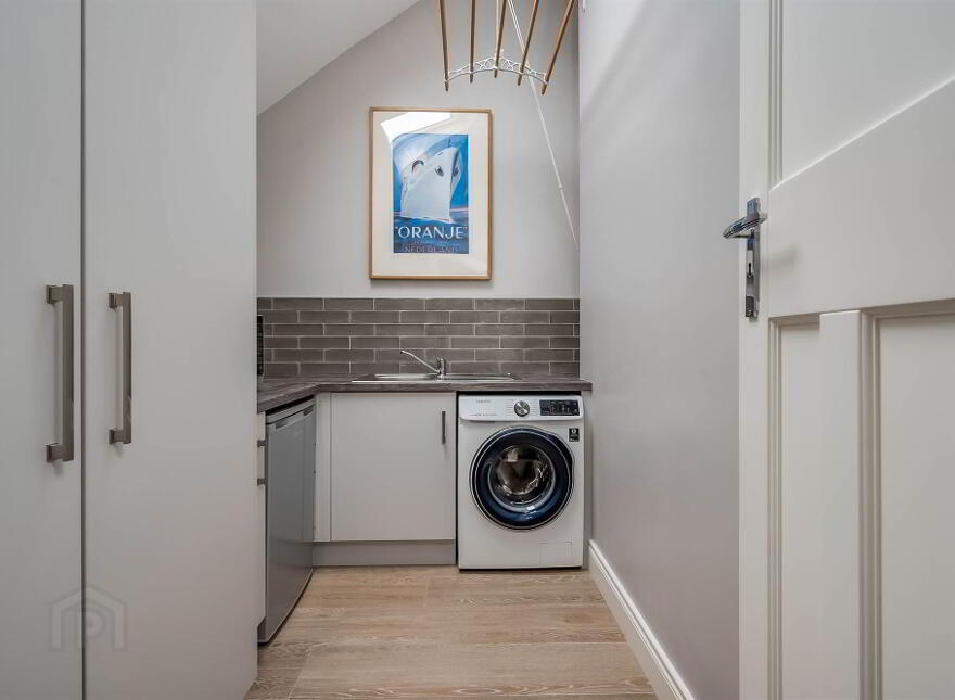 12 Mount Eden Park, Belfast, BT9 6RA