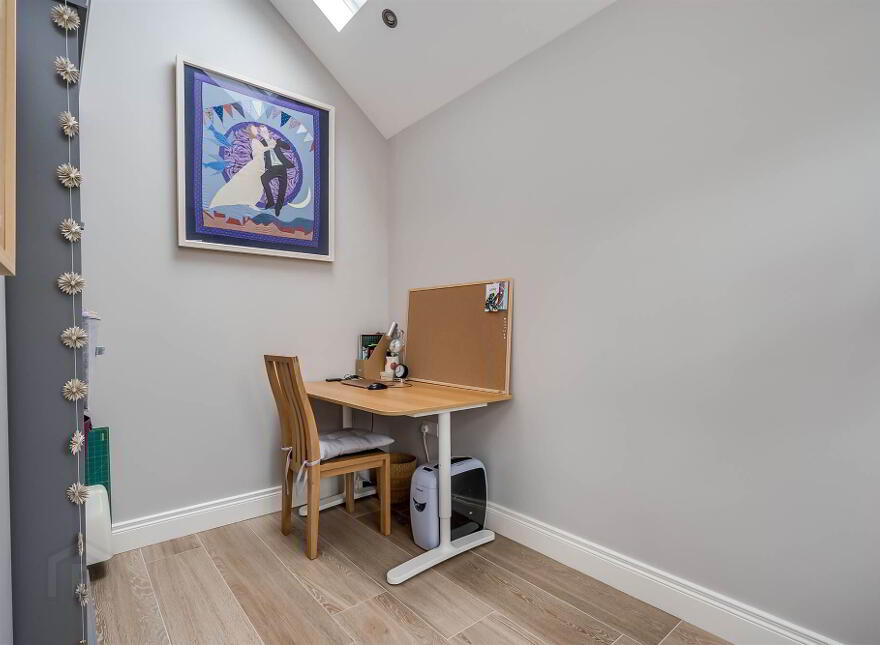 12 Mount Eden Park, Belfast, BT9 6RA