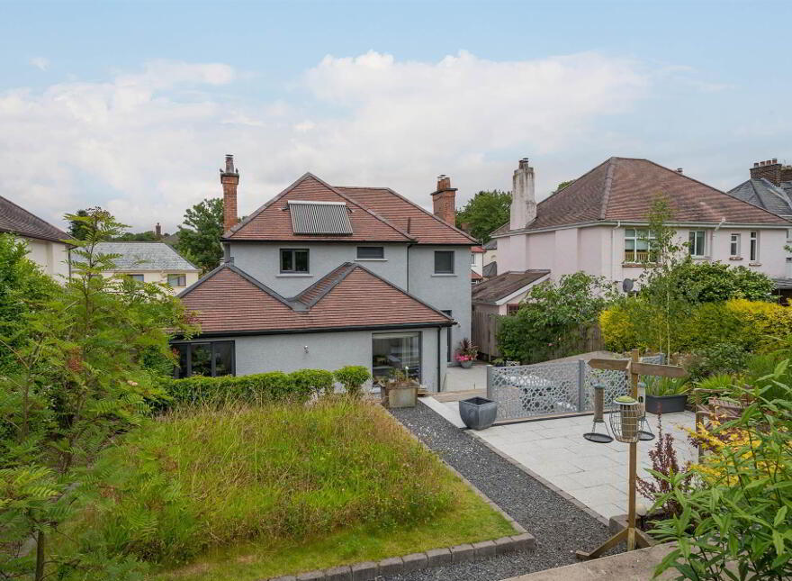 12 Mount Eden Park, Belfast, BT9 6RA