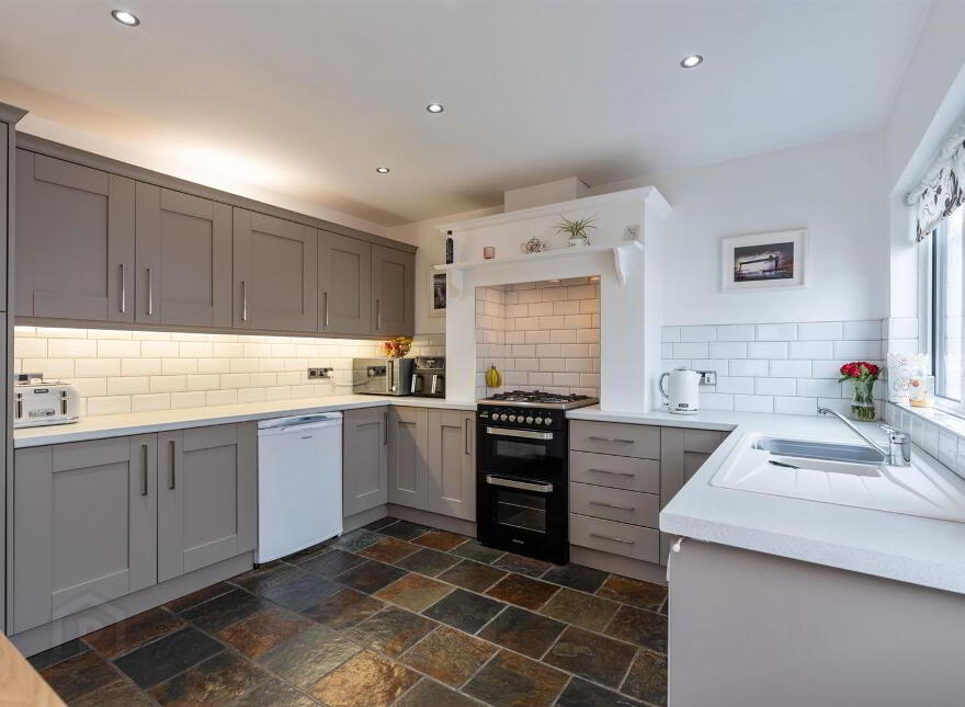 7 The Pines, Bangor, BT19 7RZ