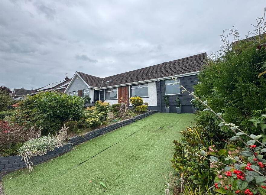 12 Twinburn Park, Monsktown Road, Newtownabbey, BT37 0EP photo