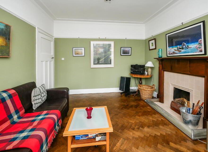 25 Gibson Park Gardens, Cregagh Road, Belfast, BT6 9GN