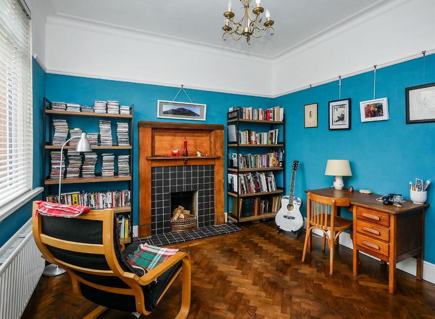 25 Gibson Park Gardens, Cregagh Road, Belfast, BT6 9GN