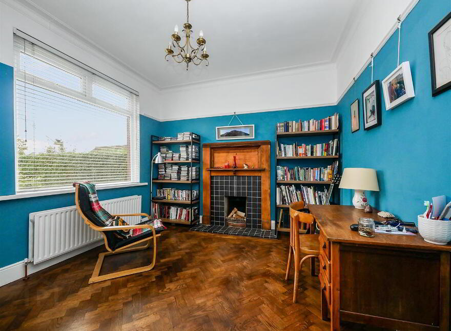 25 Gibson Park Gardens, Cregagh Road, Belfast, BT6 9GN