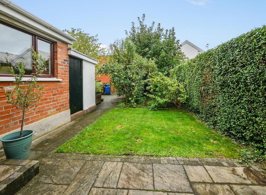 25 Gibson Park Gardens, Cregagh Road, Belfast, BT6 9GN