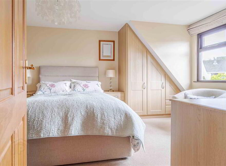 18 Gloucester Park, Royal Hillsborough, BT26 6HE